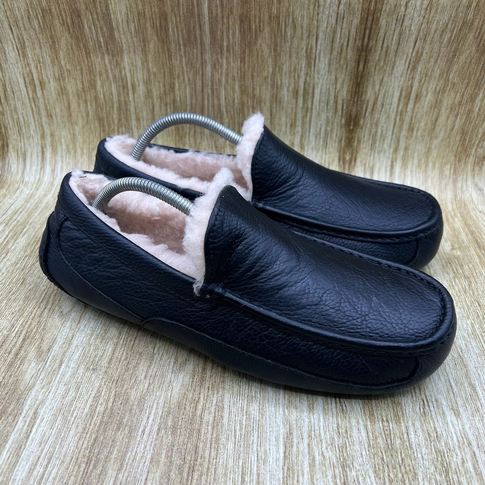 UGG Ascot Loafer Slipper Men's 11 Black Pebbled Leather Shearling Lined 5379B